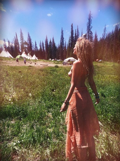 18 teen onlyfans free naked archive