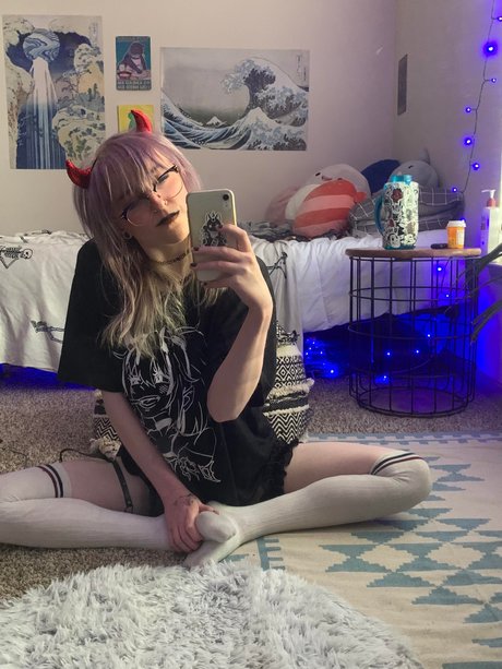 Sad Cthulu sex star image