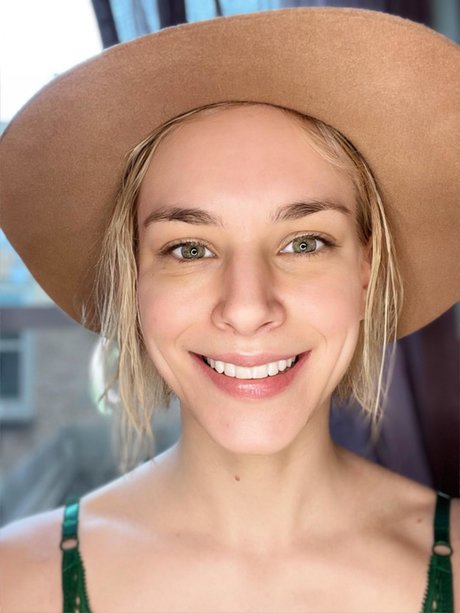 _Toadlips star sexy images