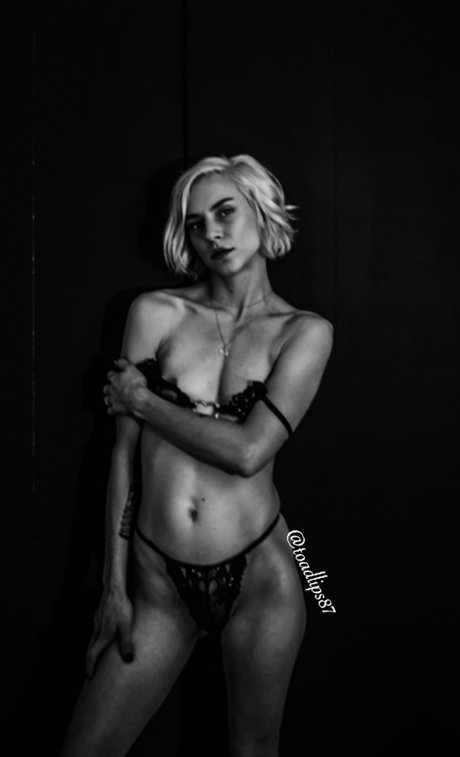 _Toadlips erotic pornstar pictures