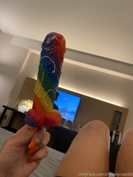 Melody Haase beautiful model img