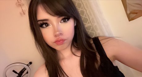 Lilyraedoll nude model img