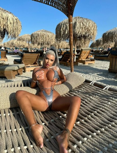 Loredana Chivu model pretty picture