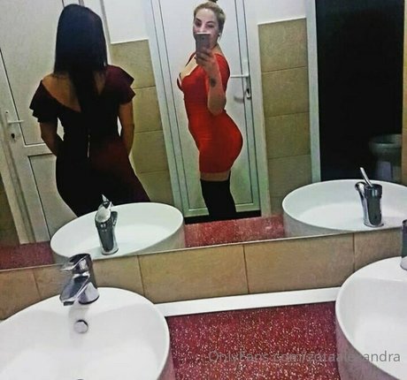 zotaalexandra xxx actress picture