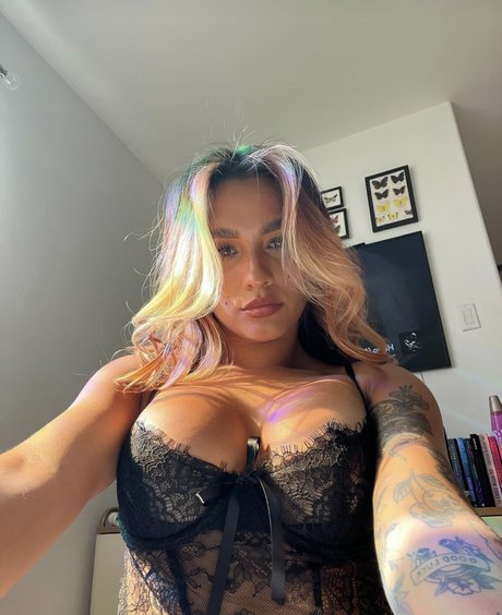 Lavagrll Lavaxgrll pornographic model pics