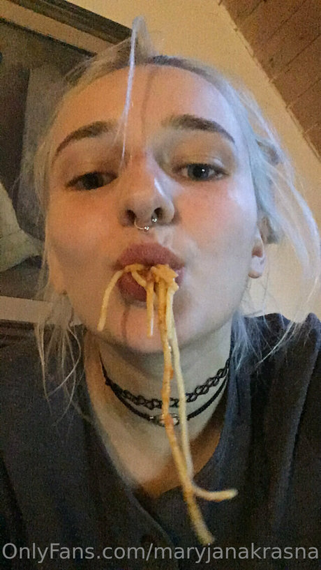 Maryjanakrasnapanna adult star archive