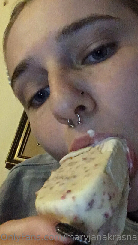 Maryjanakrasnapanna Quick model image