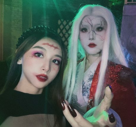 Inshy exclusive actress picture