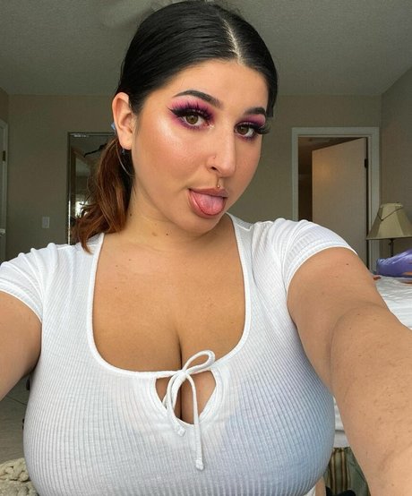 Zucchini pornstar photo