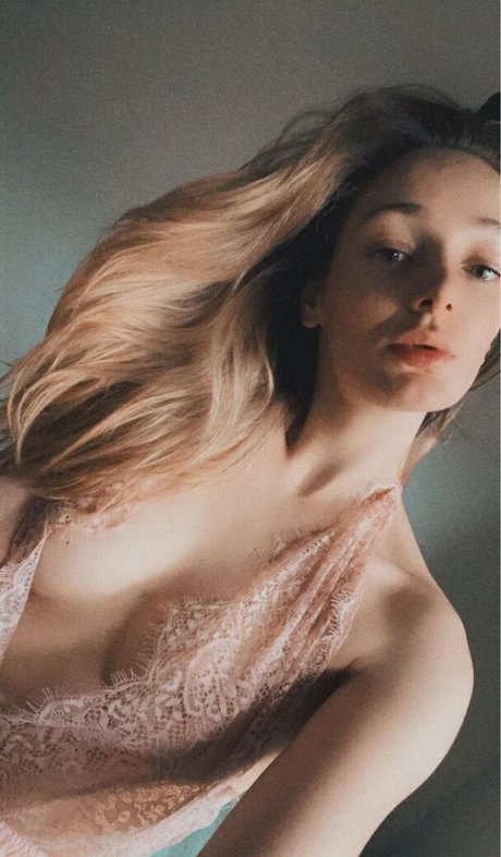 Zuccubuz erotic star archive