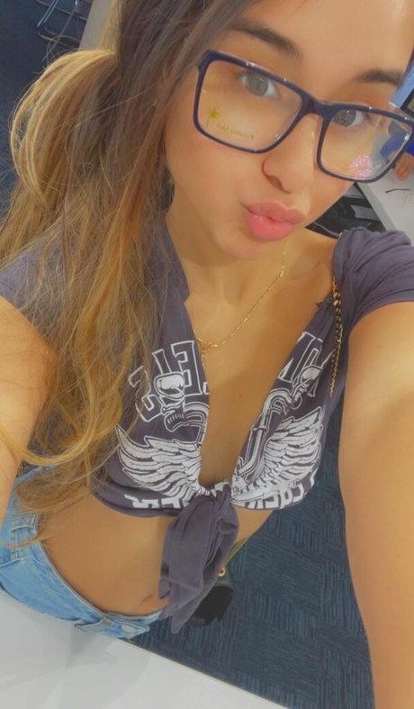 Alahnaly model pornographic archive