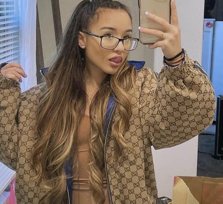 Alahnaly high quality pornstar images