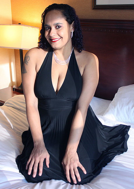 Bella Love perfect actress img