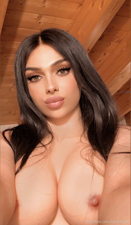 Lara Diabla nice pornstar pictures