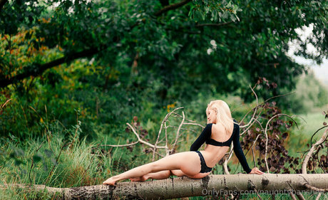 Naughtybanshee pretty actress archive