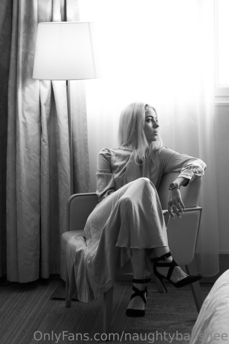 Naughtybanshee model exclusive image