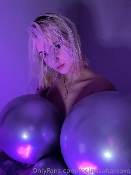 Regina Sahar xxx model archive