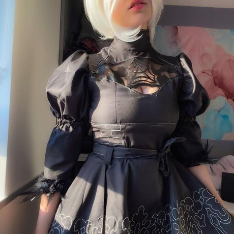 Willow neptune top actress picture