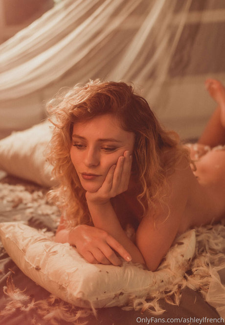 Alice Antoinette model sexy archive