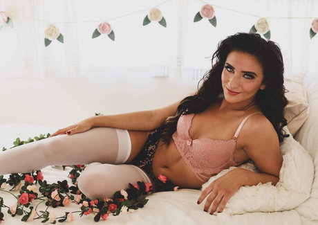 Allura Del Ray porn star pictures