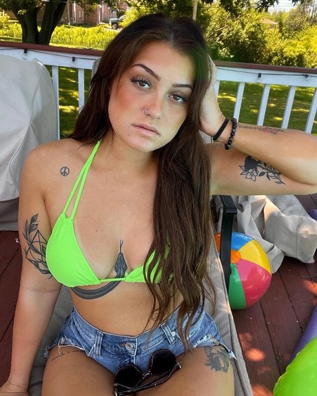 Alyssa Jeacoma xxx pornstar pic