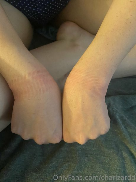 Charizard exclusive star photo