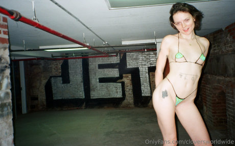 Cloversworldwide star nude archive