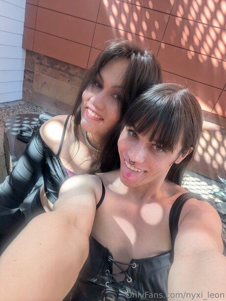 female midget onlyfans sex pic