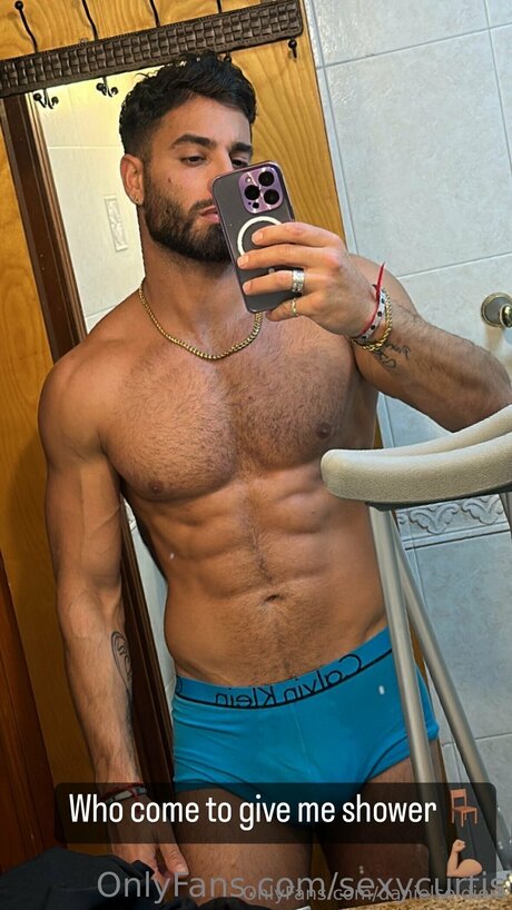 Danielsoldiers model porn photo