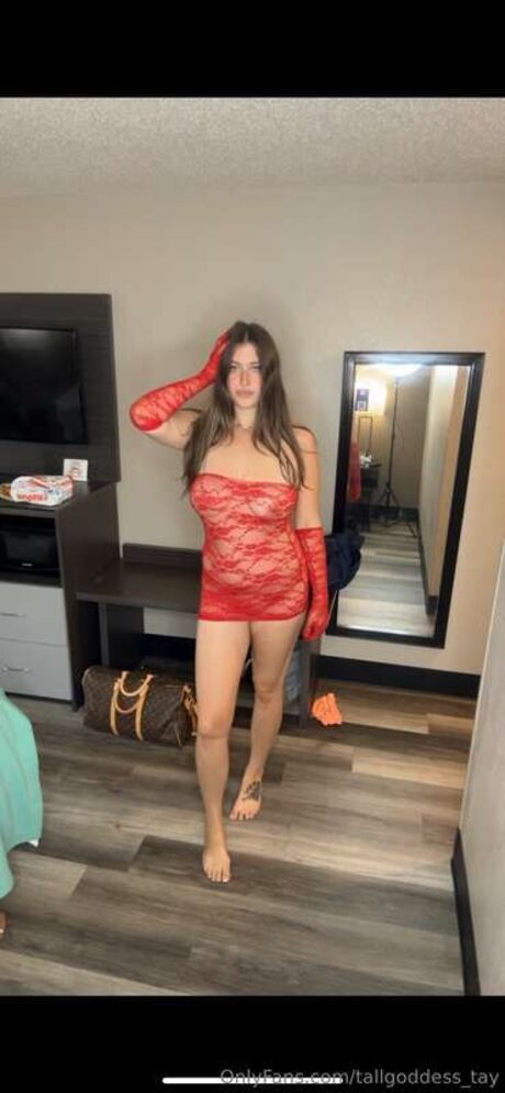 Tallgoddess Tay star exclusive pics