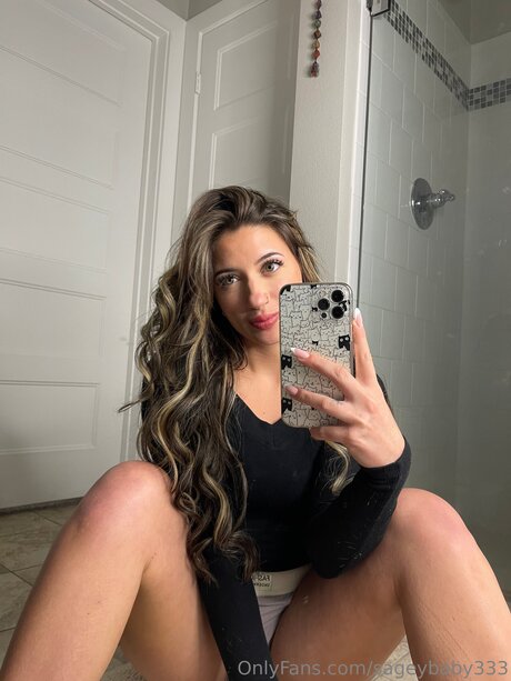 Itssagexoxo model img