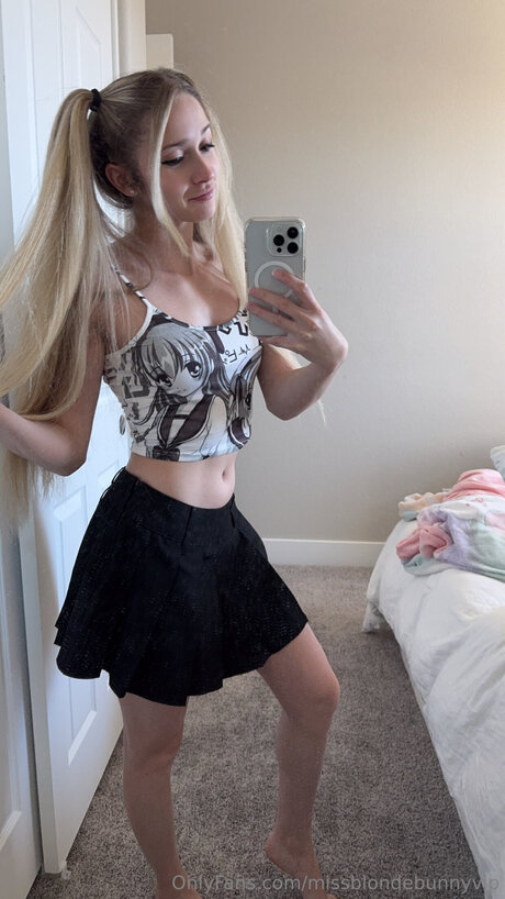 Missblondebunnyvip pornstar hd gallery
