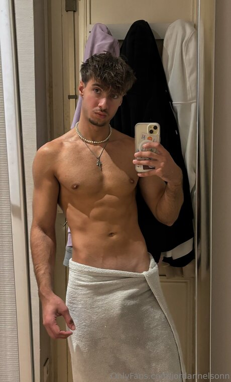 Jordannelsonn naked actress img