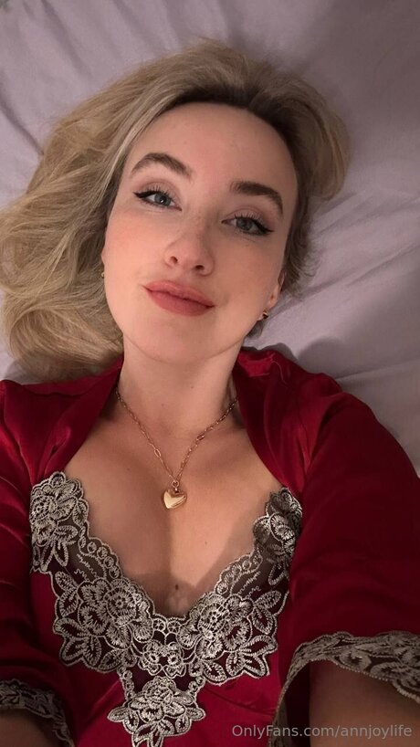 Annjoylife nice actress image