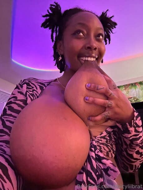 Spicylilbrat model adult image