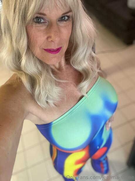 Jemma Stone top star photo