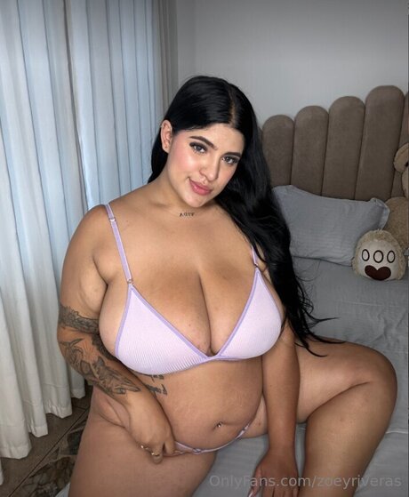 Zoeyriveras star hd photo