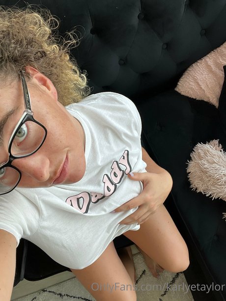 skin onlyfans pornographic pics