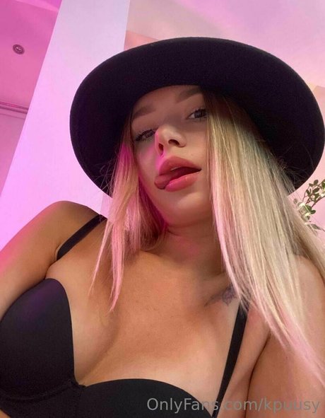 Kpuusy adult star photo