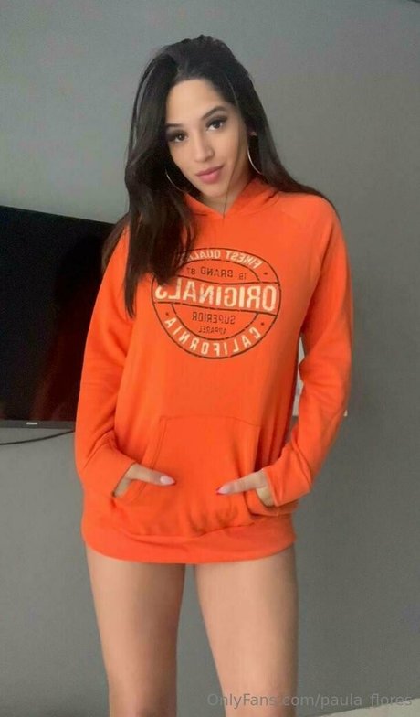 Paula Flores nice star img