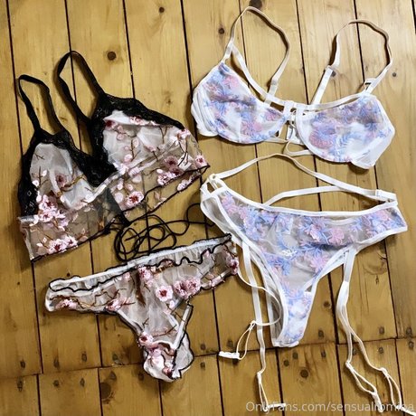 Sensualvibesss hd model galleries