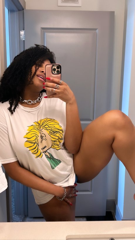 Yagurlbubblez star porn pic