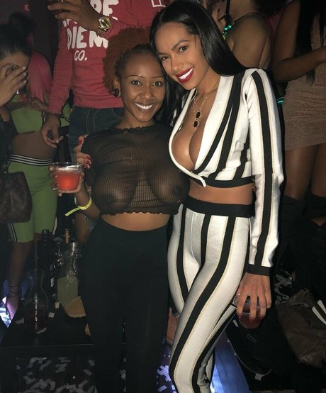 zolarmoon_ model porn pictures