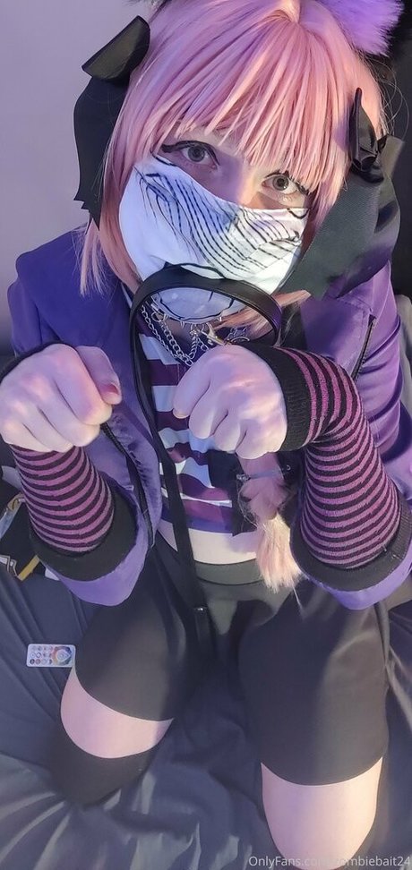 zombiebait24 nude star images