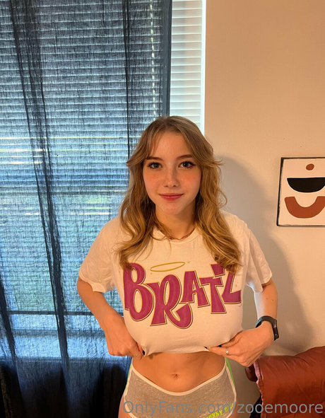 zooemoore star image