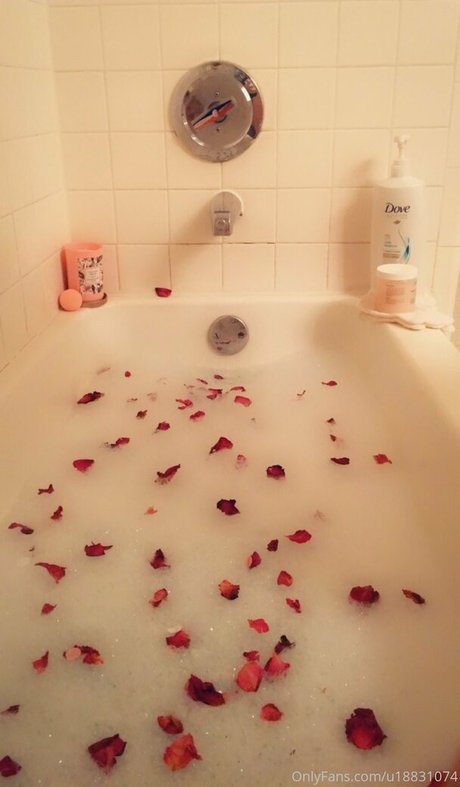 Zoeyt123 porn star pic