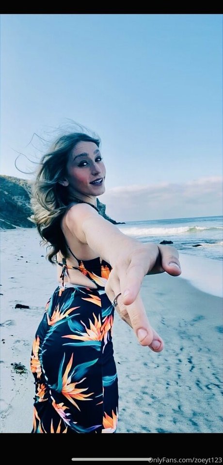 Zoeyt123 star nude pictures