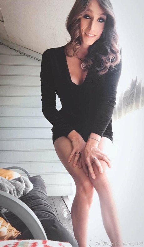 Zoeyt123 star erotic pictures