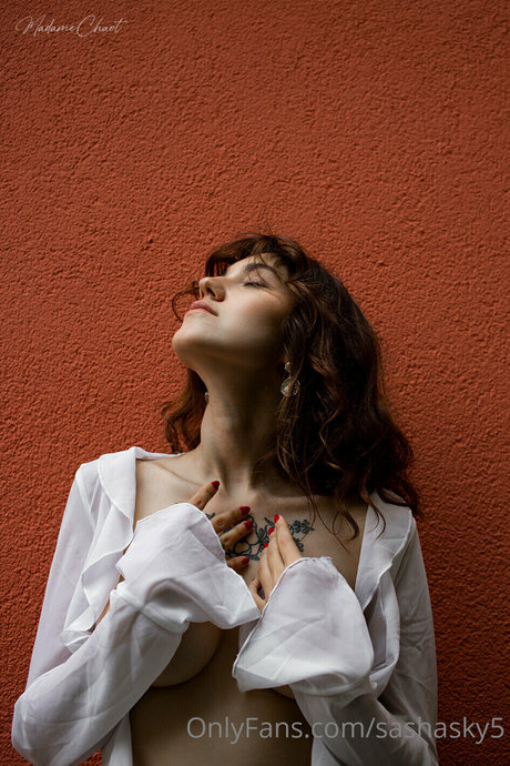 Annie Opium sexy actress archive