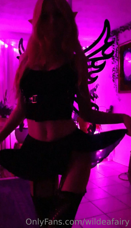 Emerald Wildea model nice pictures